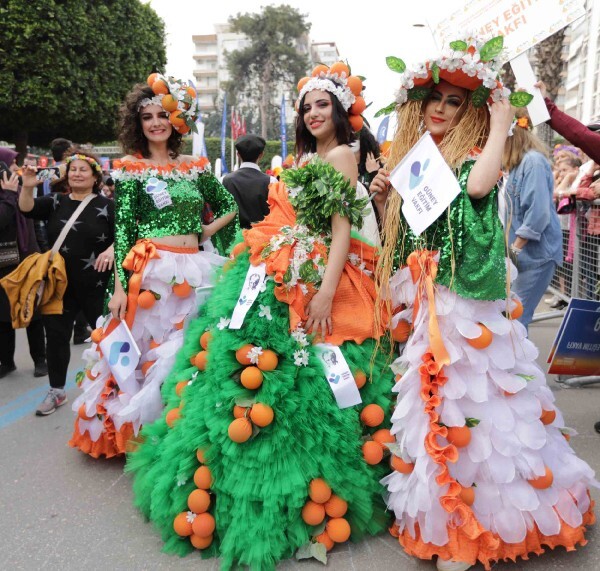 Adanaya portakal çiçeği festivaline gittiniz mi hiç?