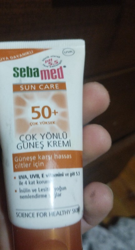 Yüze iz yapmayan, beyazlık bırakmayan en iyi güneş kremi önerileriniz neler?