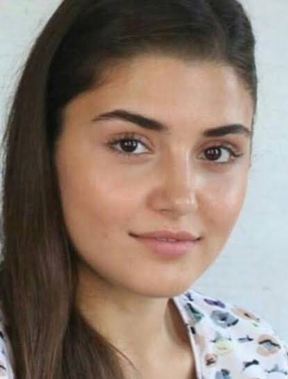 Hande Erçel ve ona benzeyen kızlar neden bu kadar çekici ve ilgi çekici geliyor?