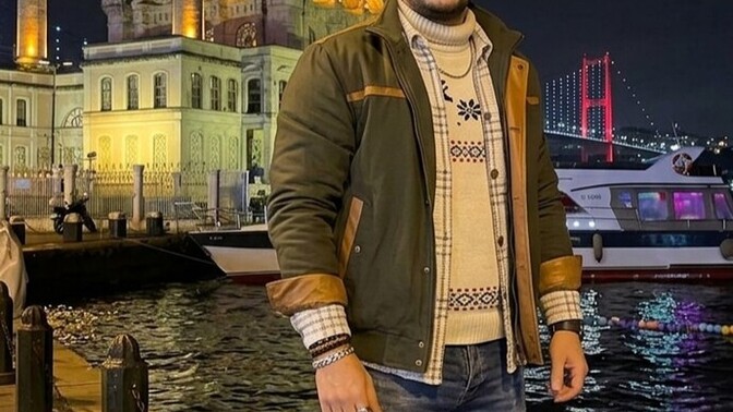 Gece gece çektiğim fotoğrafta nasıl çıkmışım sizce, yorumlar mısınız?