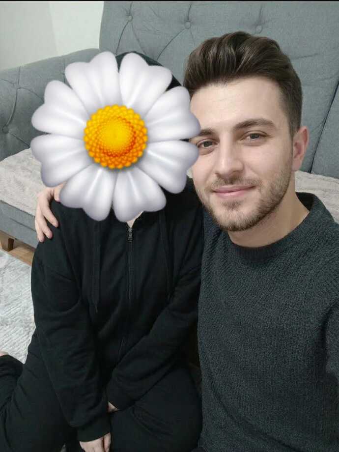 Enişteniz olur kendisi yakışıklı mı bir bakın yakışıyor muyuz 😜?