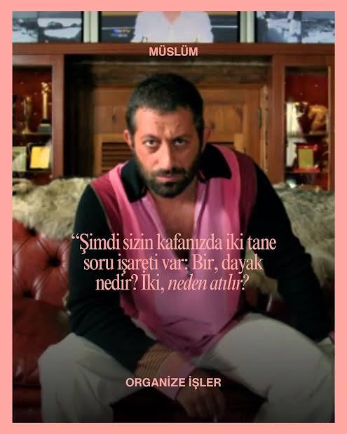 Şu an aklına gelen ilk replik ne? Kafanda sürekli dolanıp duran o meşhur sahne?