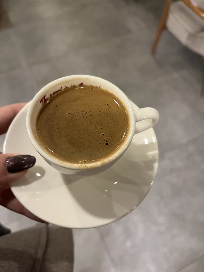 Kime tatil kahvesi ısmarlayayım?