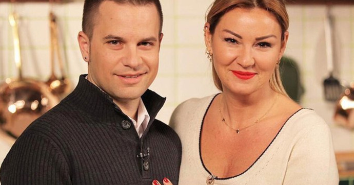 Kendinden yaşça büyük biriyle sevgili olur musun?