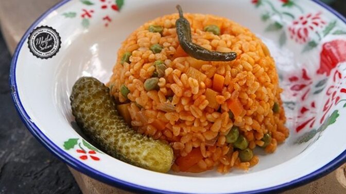 Sebzeli bulgur pilavı sever misin?
