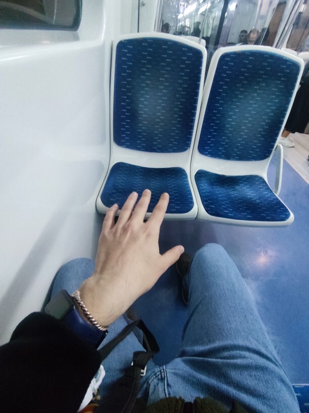 Size Bayram şekeri verir miydim sesli söyleyeyim mi?