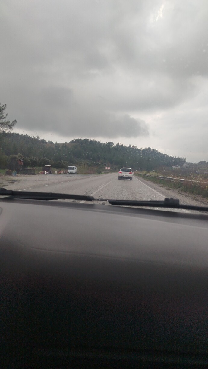 Dün dolunun ortasında rehin kaldık😕