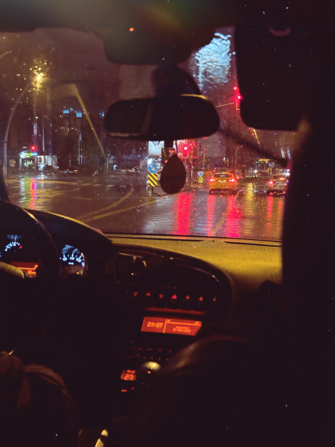 Yağmur yağarken ne yapmak zevk verir?