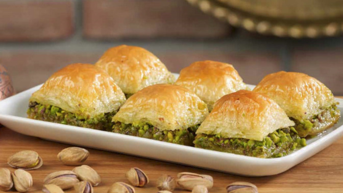 Bu bayramda kaç dilim baklava yediniz?