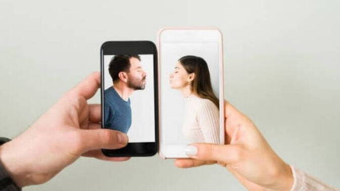 Sizce daha iyi iletişim mesajlaşarak mı olur yoksa telefonla konuşarak mı?