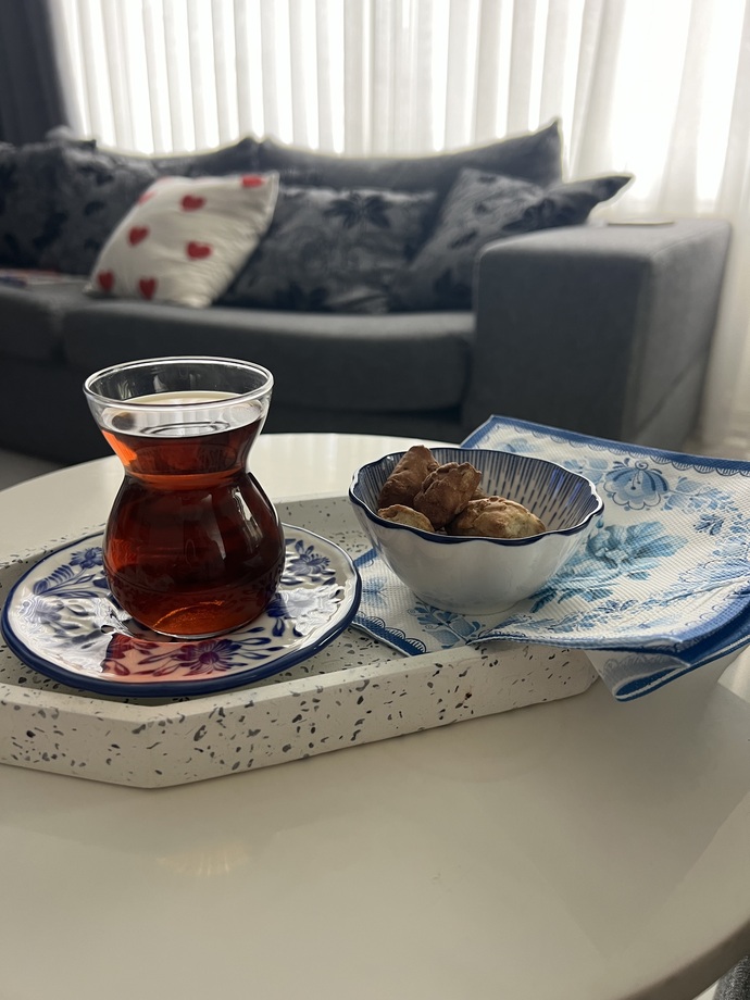 Film veya dizi keyfi yaparken atıştırmak farz mıdır?