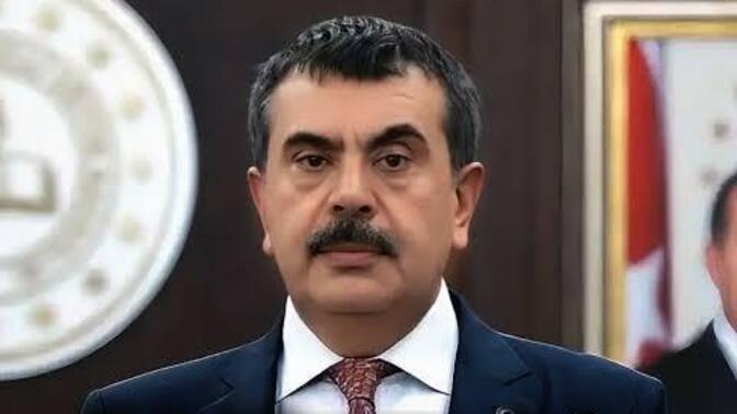 Yusuf Tekin neden MEB gibi hassas ve önemli bir makam icin secildi, baska kimse yok muydu?