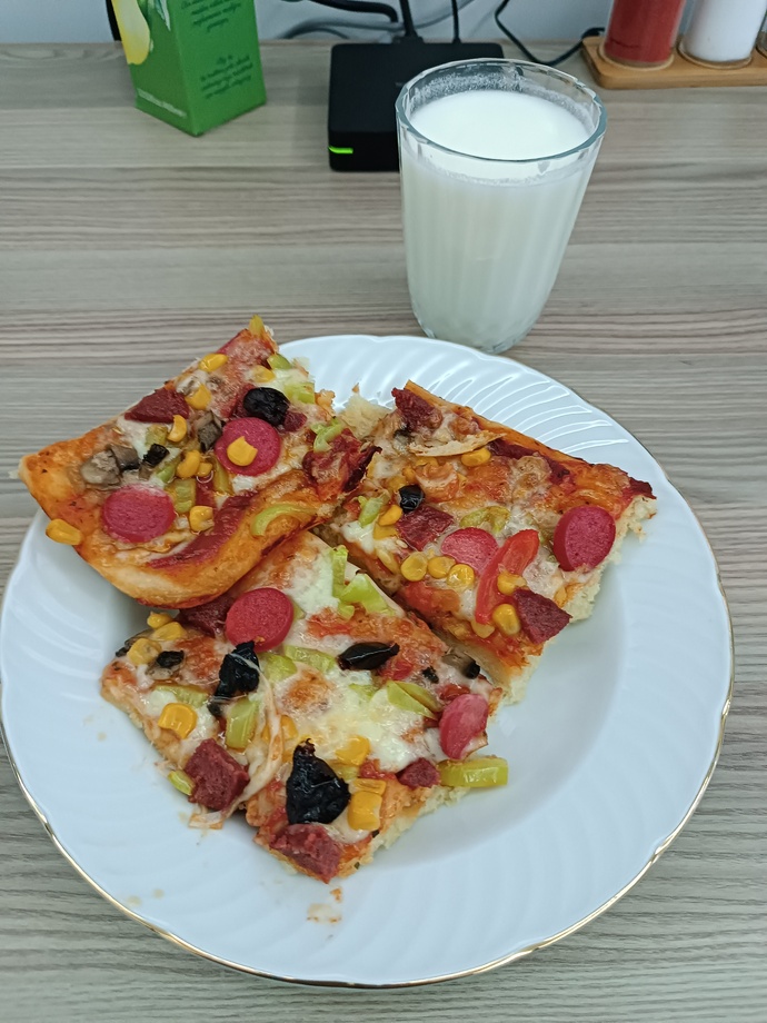 Pizza yapıyorum kim ister?