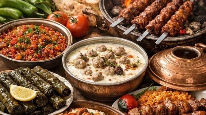 Ömrünüzün sonuna kadar tek bir yemek yeme hakkınız olsa hangi yemeği seçerdiniz?