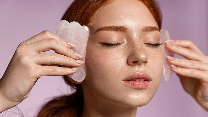 Gua Sha taşı kullananlar hangi yüz serumu veya yağı tercih ediyor, ne önerirsiniz?