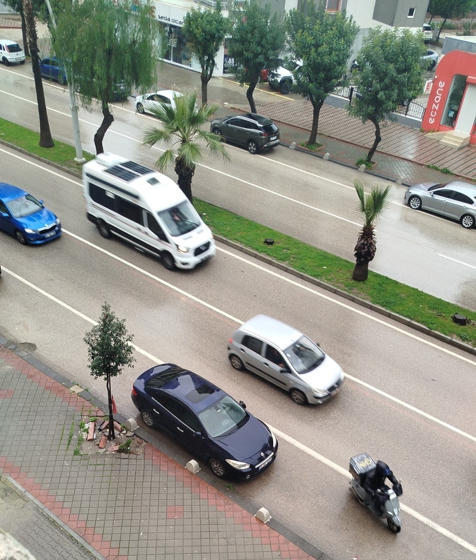Babam aracını bana emanet edip yurt dışına çıktı çok büyük sorumluluk fkfk