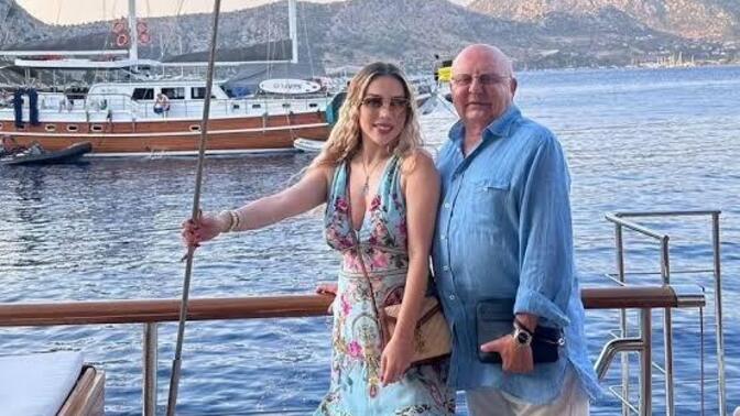 Lucien Arkas ne iş yapıyor?