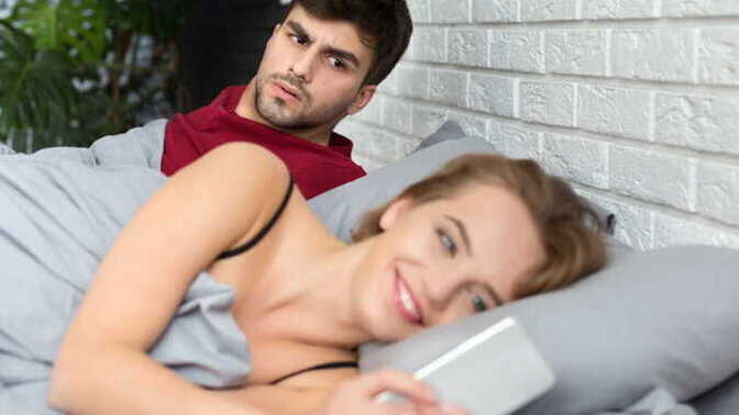 Seks sırasında telefonunuz çalsa açar mısınız 😂? Hiç böyle bir şey yaşadınız mı?