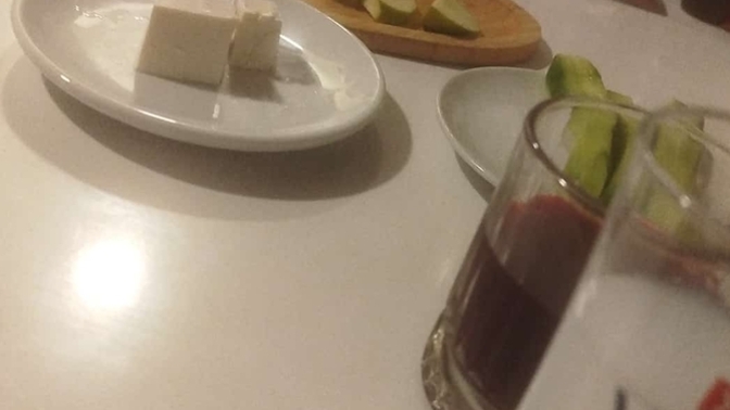Rakının yanında hangi mezeleri yersiniz?