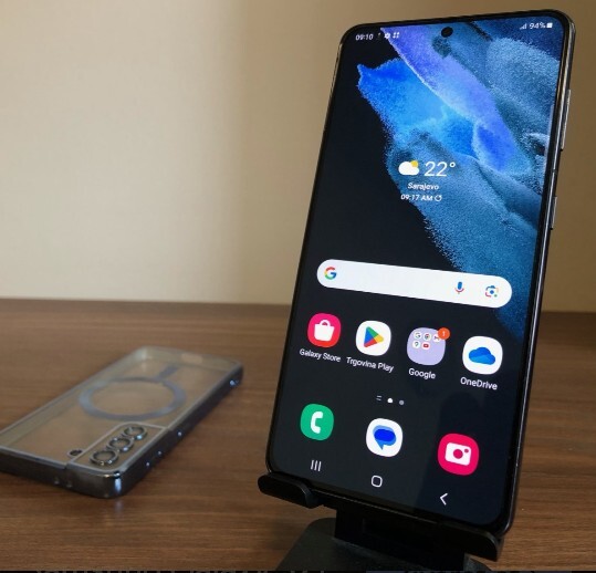 Galaxy S21 Plus Nasıl telefon sizce Alınır mı?