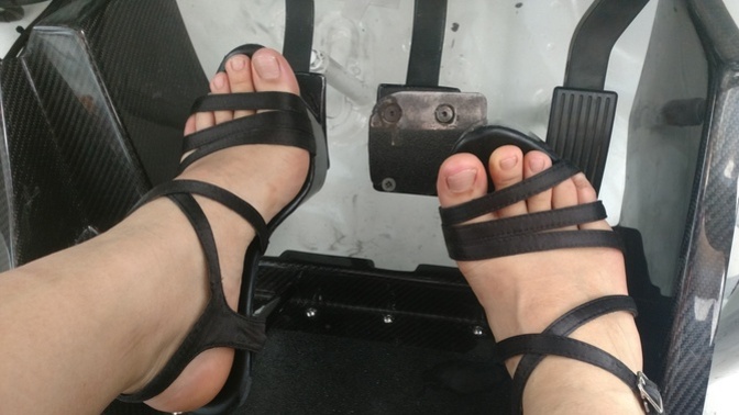 "Heel n toe" yapabiliyor/ biliyor musunuz?