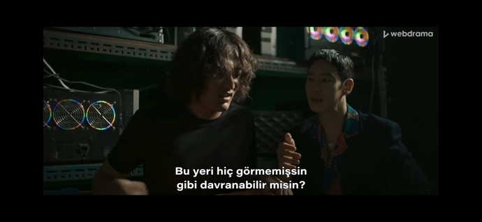 Evet kızlar, bir erkek size aşık olup gelip açılsa bunu nasıl karşılarsınız?