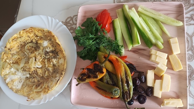 15 dakikada hazırladığım kahvaltı tabağı sizce nasıl, ne eksik koymalıydım?