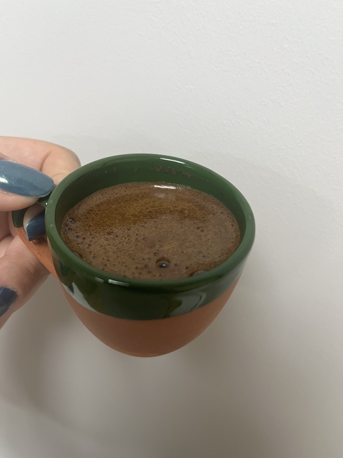 Yarın cuma diye mutluluktan köpüklü kahve yaptım içer misiniz?