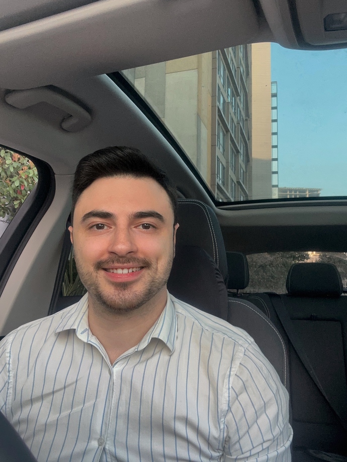 Sizce hangi foto daha iyi duruyor, hangisini profil fotoğrafı yapmalıyım?
