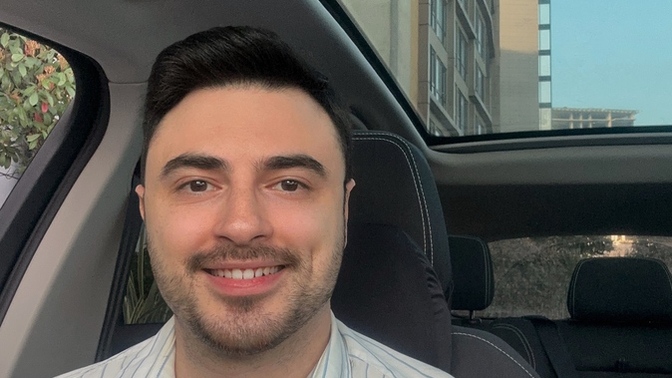 Sizce hangi foto daha iyi duruyor, hangisini profil fotoğrafı yapmalıyım?