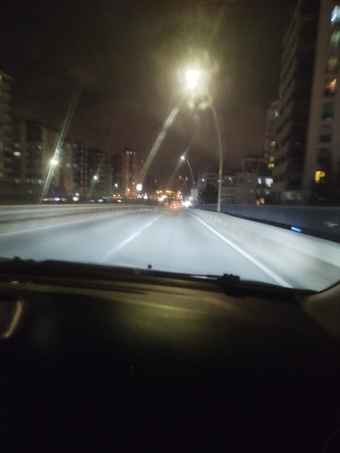 Duramadık yine paçasız ddkn