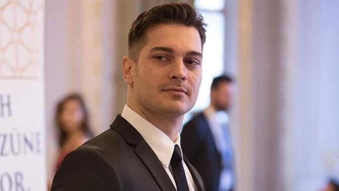 Çağatay Ulusoy sizce yakışıklı mı?