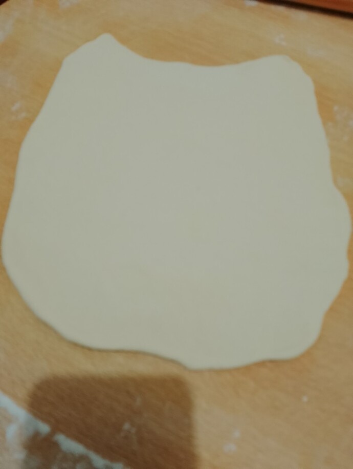 Benim açtığım hamurlar neden kare oluyor?