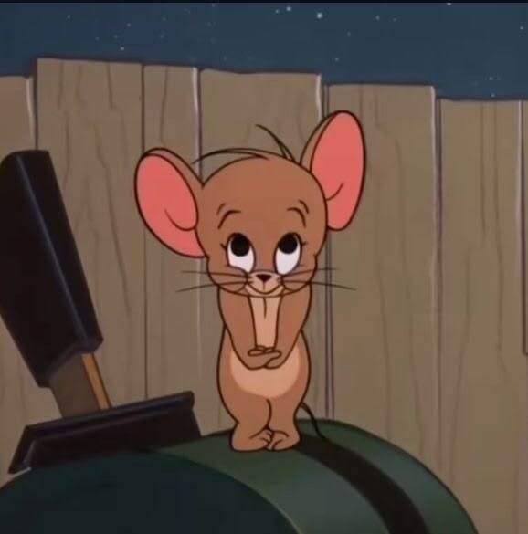 Senden uzakta olduğumda seni özlüyorum ve senden uzakta olduğumda seni düşünüyorum, dedi Nasillll 🫠 ?