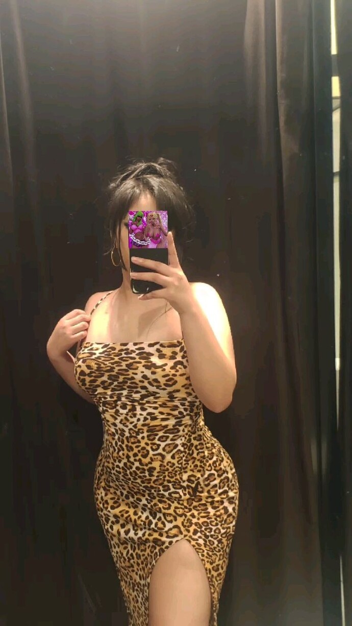 Leopar desenli kıyafet giyen kadınları tarz ve çekicilik olarak nasıl buluyorsunuz?