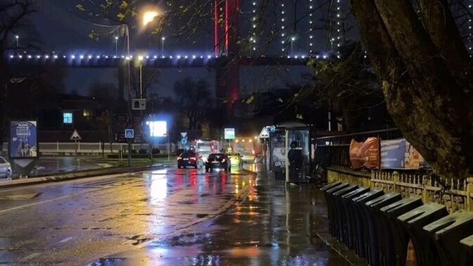 Bu yağmurlu havada ne yapıyorsunuz?