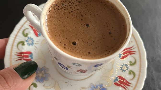 Kimler kahve içmek ister?