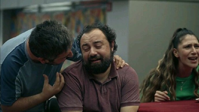 Karşı cinsin yanında ağlar mısınız?
