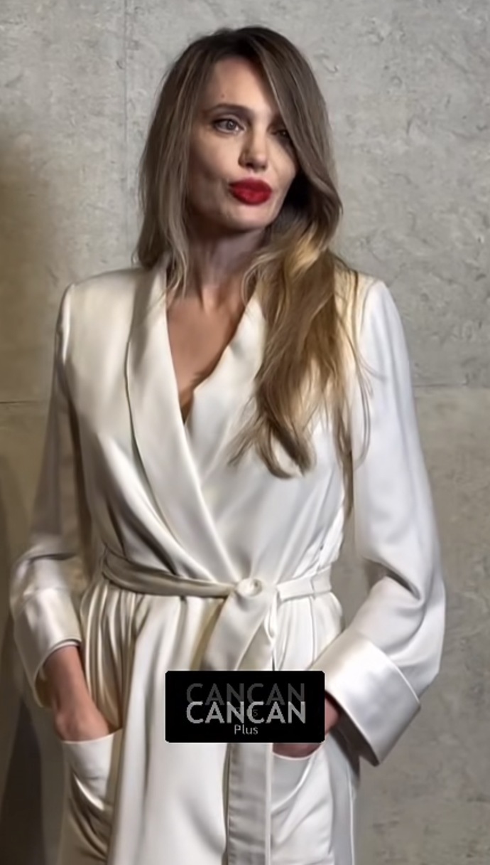 Angelina Jolie sizce neden bu kadar çökmüş?