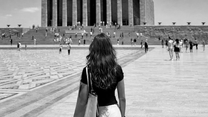 Hiç Anıtkabir’e gittiniz mi? İlk gidişinizde ne hissettiniz, içinizden neler geçti? Gitmeyenler de gitse ilk ne yapmak isterdi?