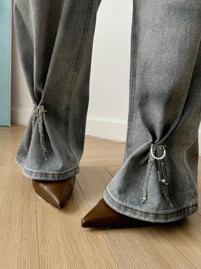 Bir Jean pantolonda süs püs olmalı mı sizce?