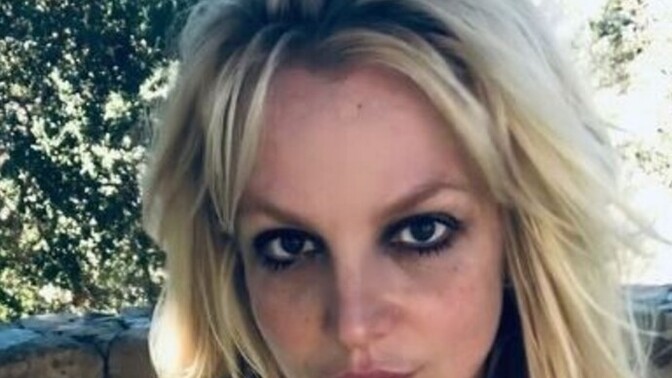 2000 lerin efsane pop yıldızı Britney Spears sizce güzel bir kadın mı, Dış görünüşü güzellik algınıza uyuyor mu (Görselli)?