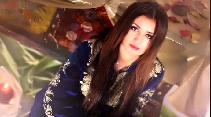 Dilden dile dolaşan bir şarkı olsaydın, hangi şarkı olurdun?