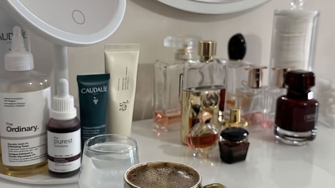 Şu an tam zamanı, benimle kahve içmek isteyen var mı, kimler müsait?
