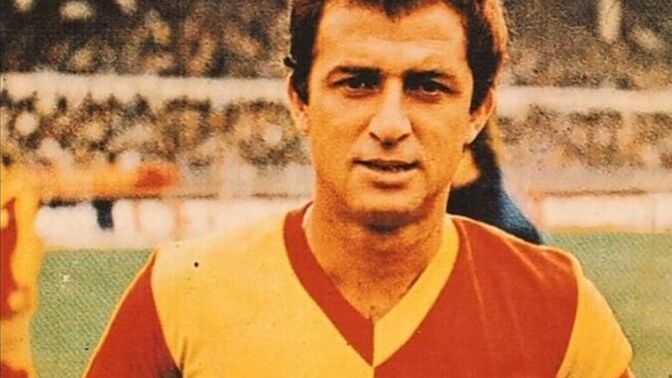 Erkekler size bir soru. Fotoğraftaki adam kim?