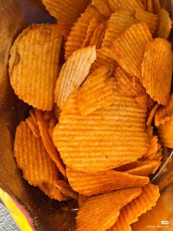 Tabakta son bir tane cips kalsa bana mı bırakırsın yoksa yer misin?