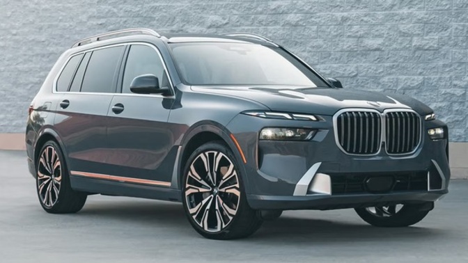 BMW X7 sizce nasıl bir araba, bu fiyata alınır mı tercih eder miydiniz?