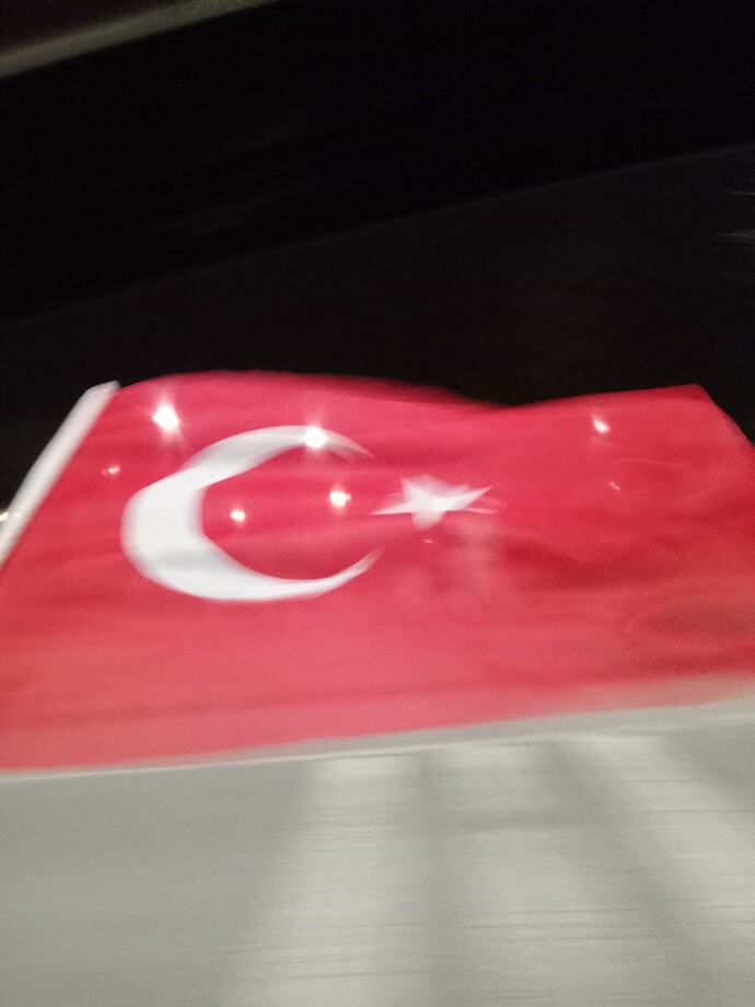 24 yıl sonra Dünya Kupasında olmak çok iyi gelmedi mi ya?