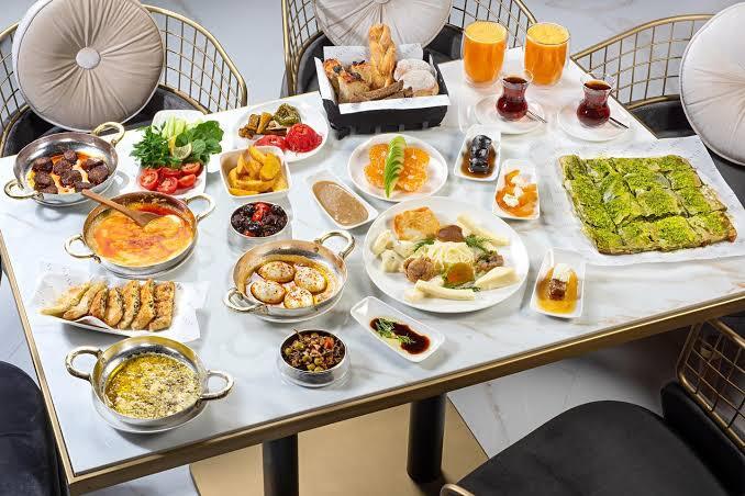 Günaydın. Sabah kahvaltısında seni doyuran en sevdiğin yiyecek nedir?