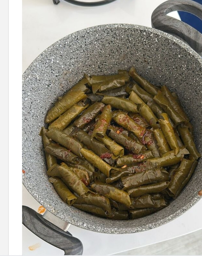 Hamarat bayanlar deyin hele; şu sarmayı sarmak mi daha zor, yoksa koca evi düzene sokmak mı 🤦🏻♀️😅?